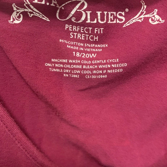 Women’s Size 18/20W Short Sleeve Maroon Blouse: L.A. Blues - Picture 4 of 7